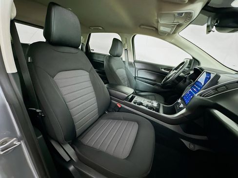 Used 2022 Ford Edge SE image 29