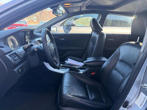 Used 2015 Honda Accord EX-L image 18