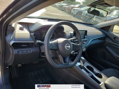 Used 2023 Nissan Altima 2.5 S FWD image 17