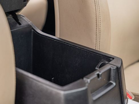 Used 2016 Toyota 4Runner SR5 Premium image 11