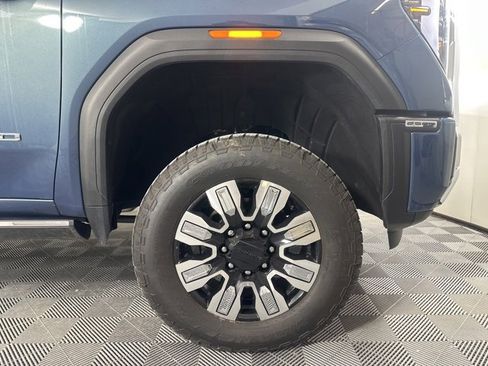 Used 2025 GMC Sierra 2500 Denali w/ Denali Reserve Package image 7