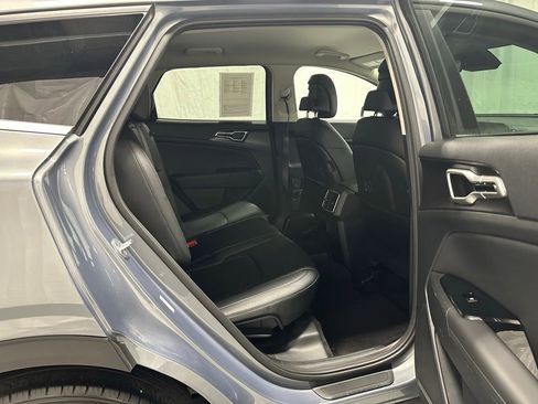 Used 2023 Kia Sportage EX FWD image 47