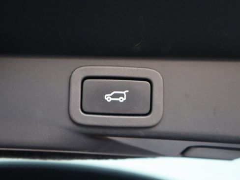 Used 2018 Land Rover Range Rover Sport Supercharged image 11