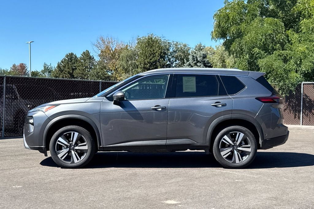 Used 2026 Nissan Rogue SL AWD/4WD image 10