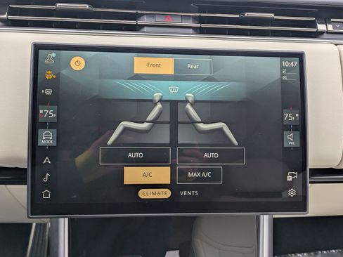 New 2025 Land Rover Range Rover Long Wheelbase SE image 14