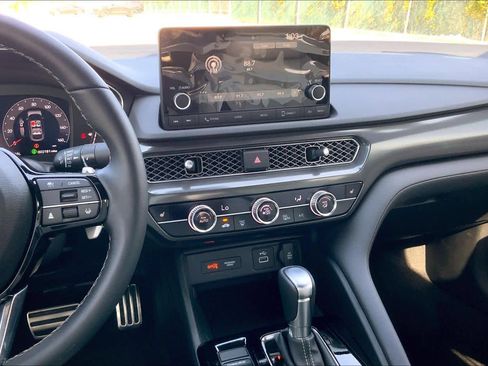 Used 2025 Acura Integra A-Spec image 6