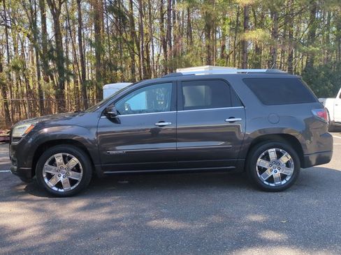 Used 2015 GMC Acadia Denali image 9