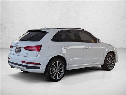 Used 2018 Audi Q3 2.0T Premium Plus w/ Premium Plus Package image 5