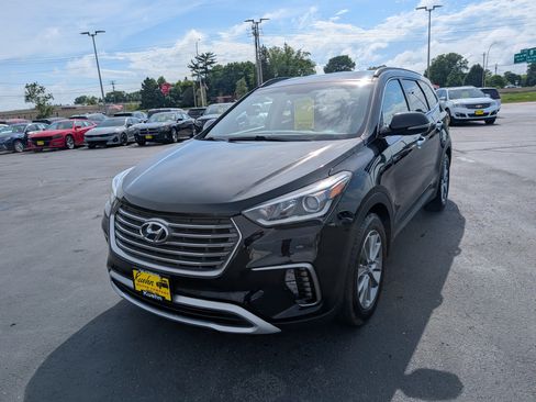 Used 2017 Hyundai Santa Fe Limited w/ Cargo Package AWD/4WD image 4