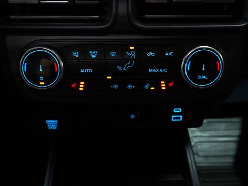 Used 2024 Ford Maverick Lariat w/ Black Appearance Package image 19