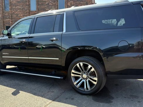 Used 2018 GMC Yukon XL Denali w/ Denali Ultimate Package AWD/4WD image 6