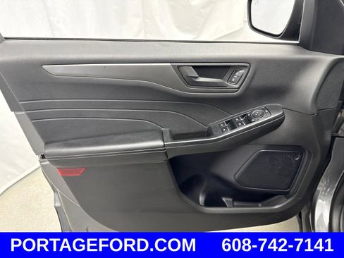 Certified 2024 Ford Escape Active AWD/4WD image 12