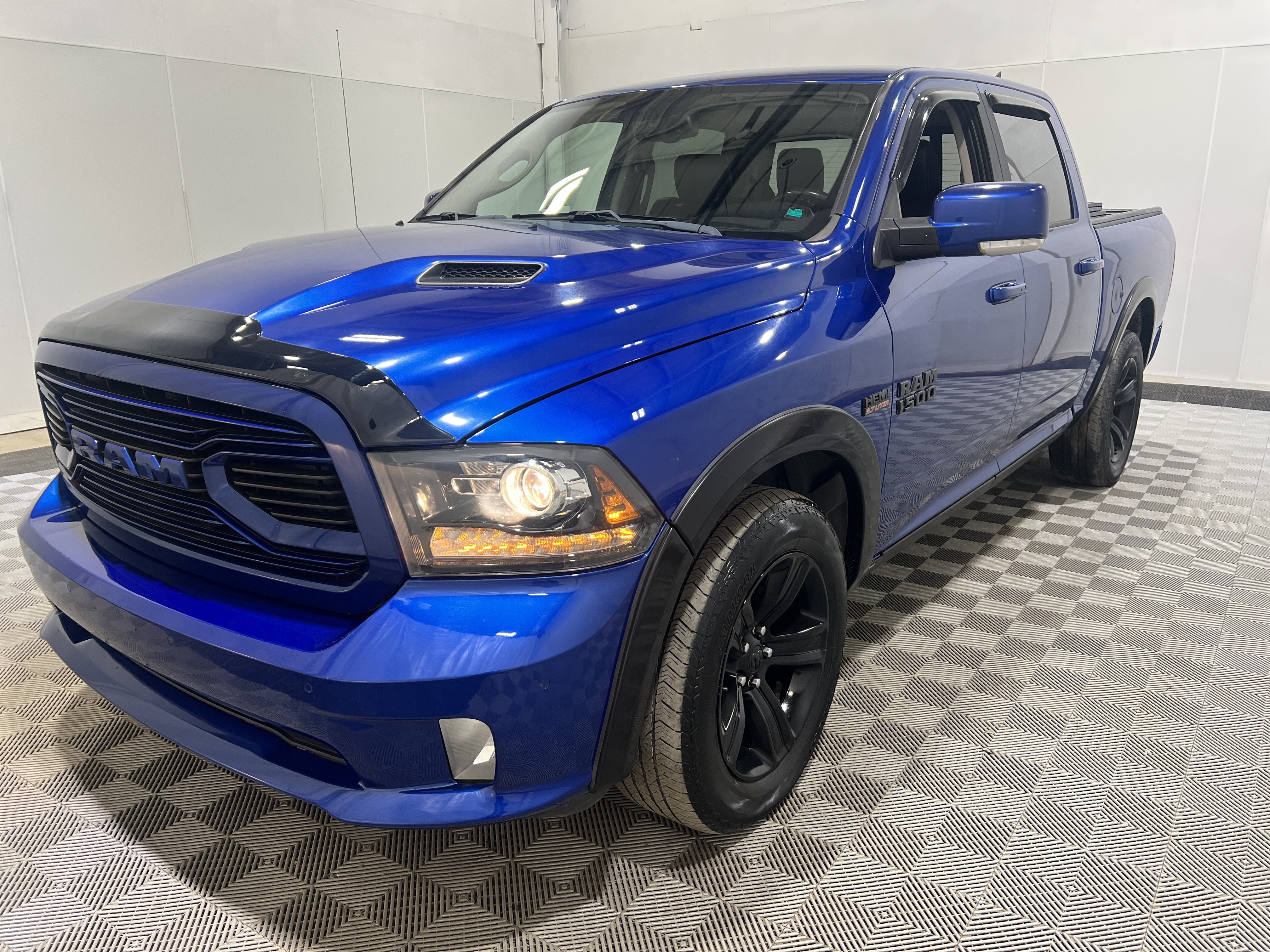 Used 2018 RAM 1500 Sport w/ Sport Premium Group AWD/4WD image 1