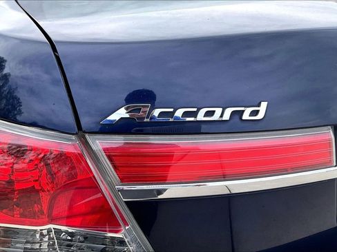 Used 2011 Honda Accord LX image 9