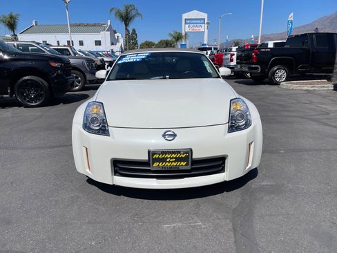 Used 2007 Nissan 350Z Touring image 3