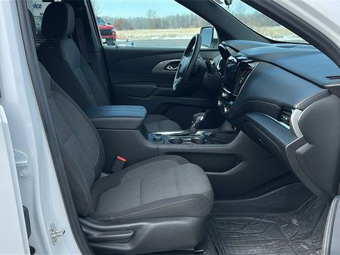 Certified 2023 Chevrolet Traverse LT w/ Midnight/Sport Edition image 34