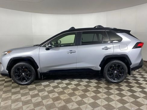 Used 2022 Toyota RAV4 XSE image 7