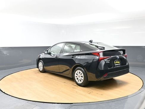 Used 2022 Toyota Prius LE image 5