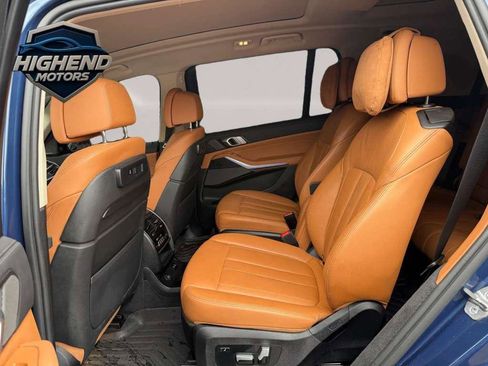 Used 2021 BMW X7 xDrive40i w/ Premium Package image 25