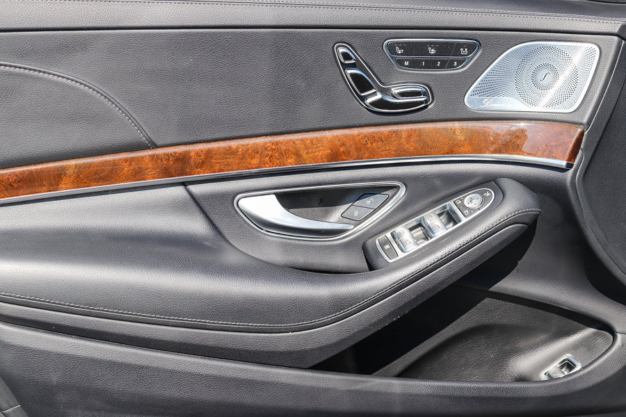Used 2016 Mercedes-Benz S 550 Sedan image 24