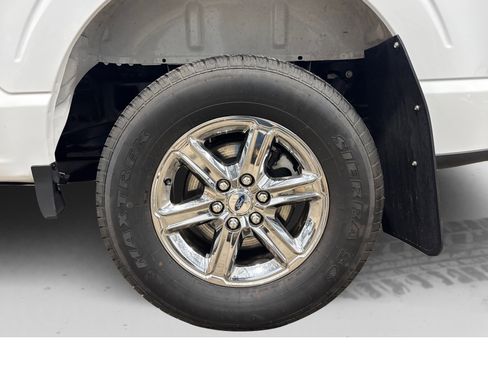 Used 2025 Ford F150 XLT w/ Equipment Group 301A Standard AWD/4WD image 47