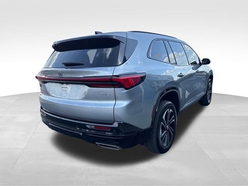 Used 2025 Buick Enclave Sport Touring FWD image 6