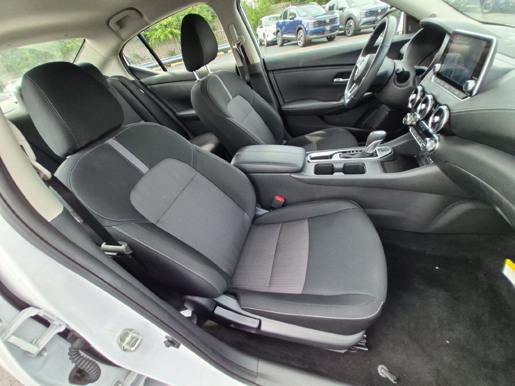 Used 2025 Nissan Sentra SV w/ All-Weather Package FWD image 27