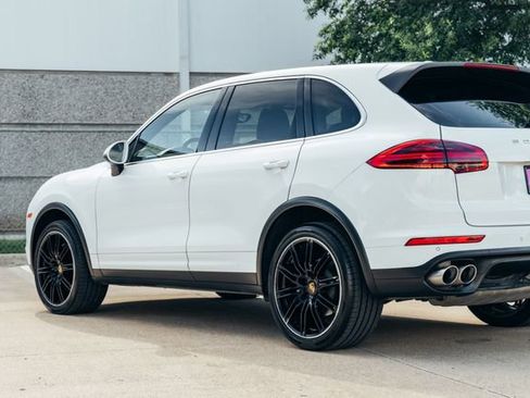 Used 2016 Porsche Cayenne S AWD/4WD image 47