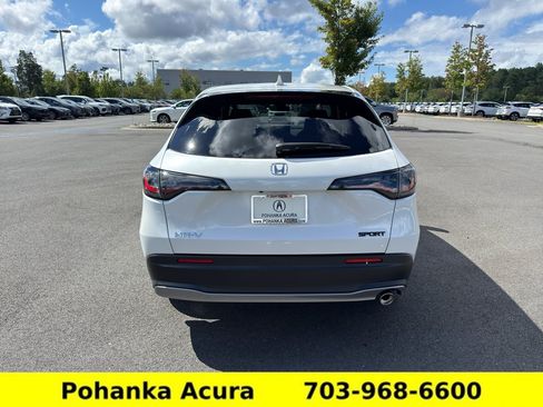 Used 2025 Honda HR-V Sport image 6