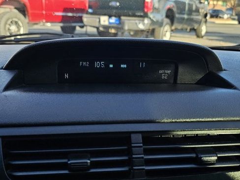 Used 2010 Ford Focus SE image 13