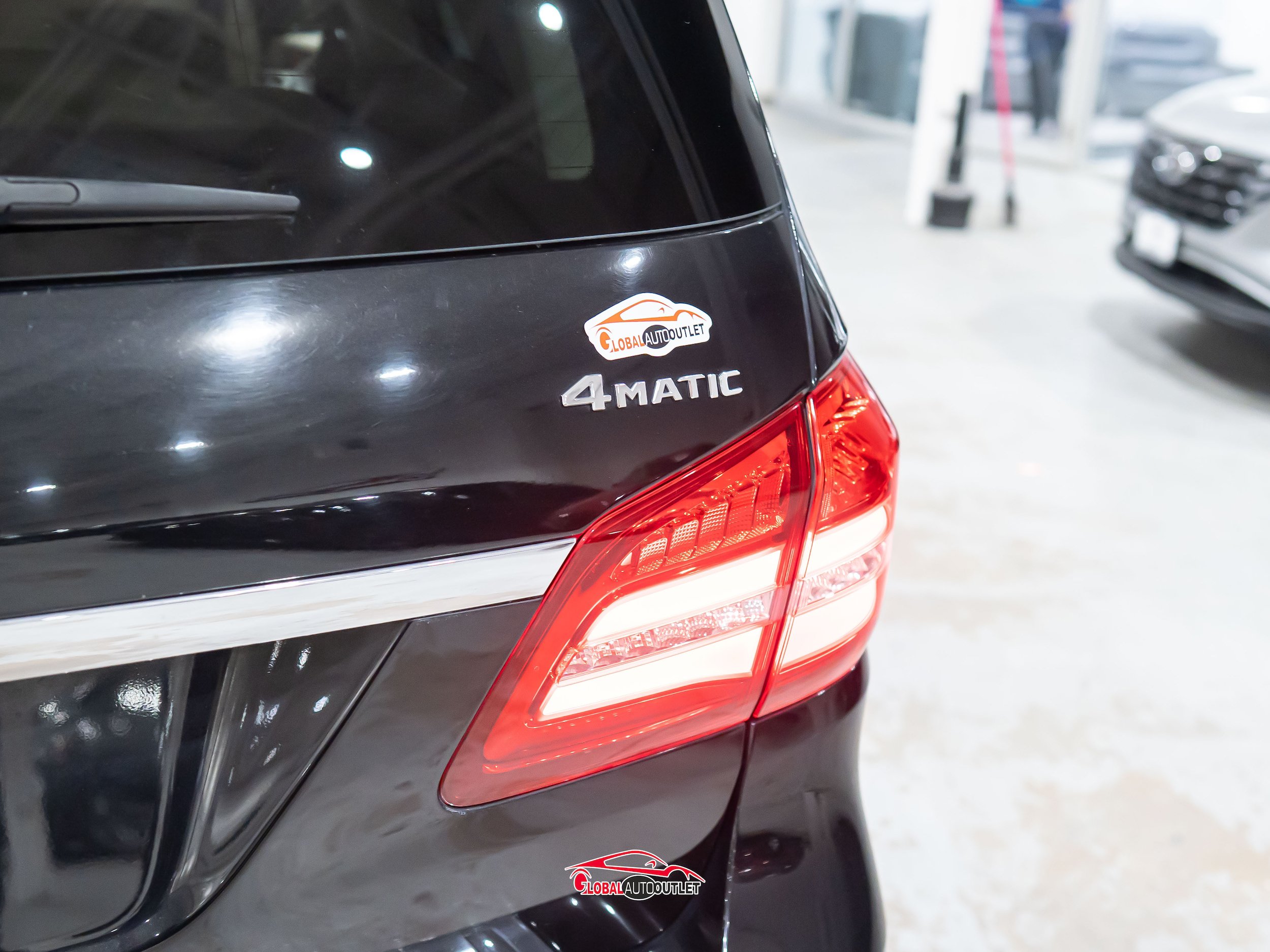 Used 2018 Mercedes-Benz GLS 550 4MATIC w/ Driver Assistance Package image 53