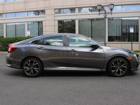 Used 2019 Honda Civic Sport image 6