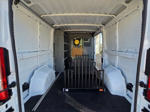 Used 2025 RAM ProMaster 2500 FWD image 24