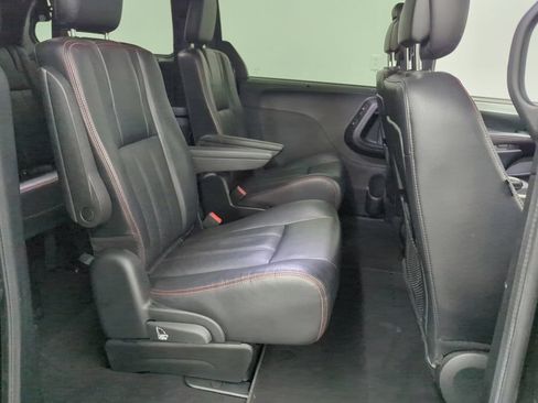 Used 2017 Dodge Grand Caravan GT FWD image 29