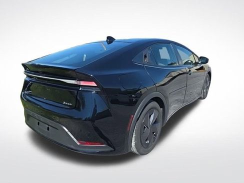 Used 2025 Toyota Prius Plug-In Hybrid FWD image 4