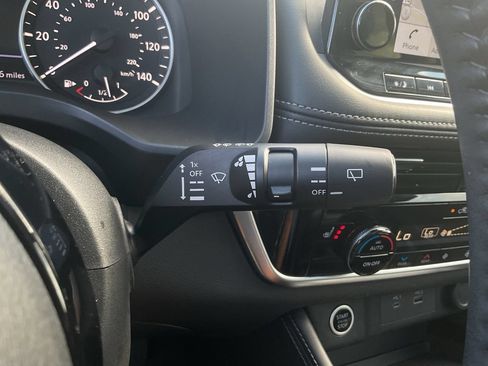 Used 2023 Nissan Rogue SL w/ SL Premium Package AWD/4WD image 35