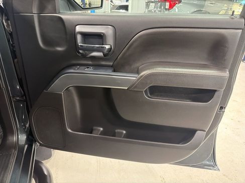Used 2017 Chevrolet Silverado 1500 LT image 32