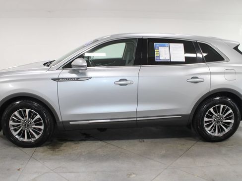 Used 2023 Lincoln Nautilus Reserve FWD image 6
