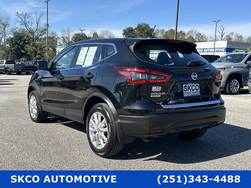 Used 2020 Nissan Rogue Sport S w/ Appearance Package image 3