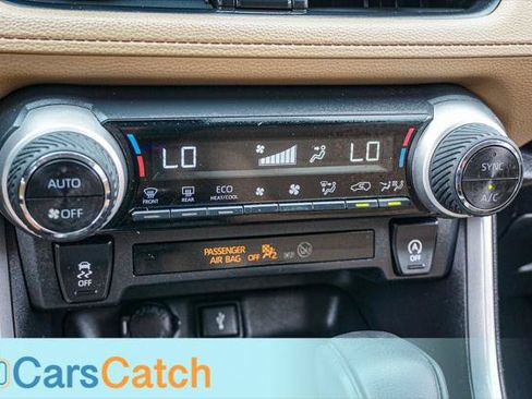 Used 2021 Toyota RAV4 XLE FWD image 31