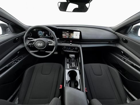 New 2025 Hyundai Elantra SEL w/ Cargo Package image 13