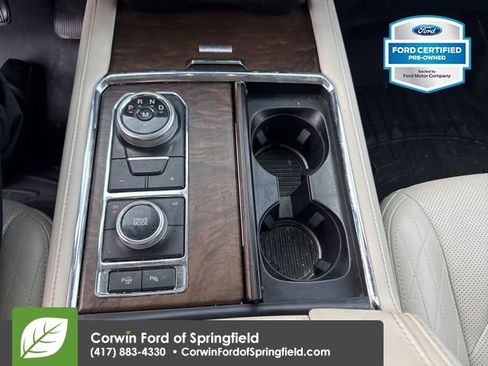 Used 2019 Ford Expedition Platinum image 12