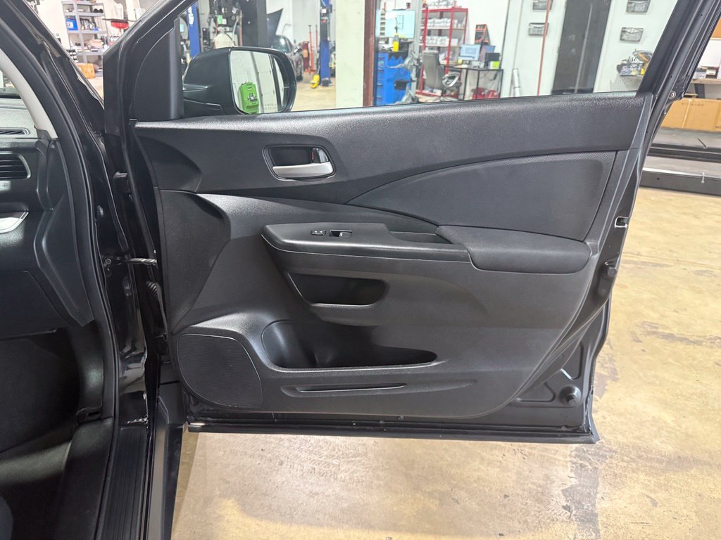 Used 2016 Honda CR-V SE image 30