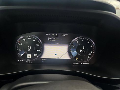 Used 2020 Volvo XC40 T4 R-Design w/ Protection Package image 19