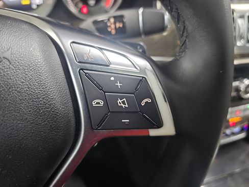 Used 2014 Mercedes-Benz E 350 Sedan image 19
