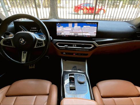 Used 2023 BMW 330i Sedan w/ M Sport Package image 15