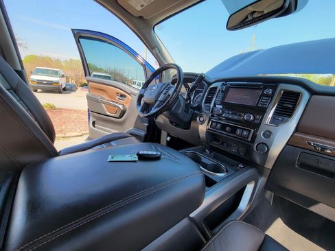 Used 2017 Nissan Titan Platinum Reserve image 56