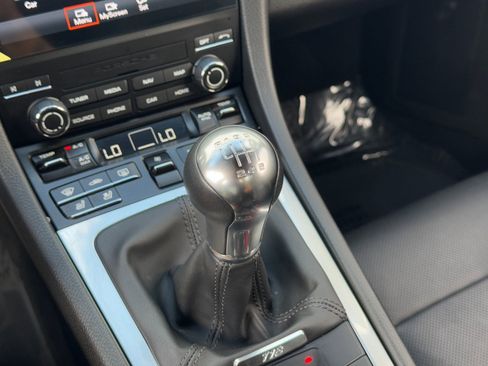 Used 2024 Porsche 718 Boxster image 28