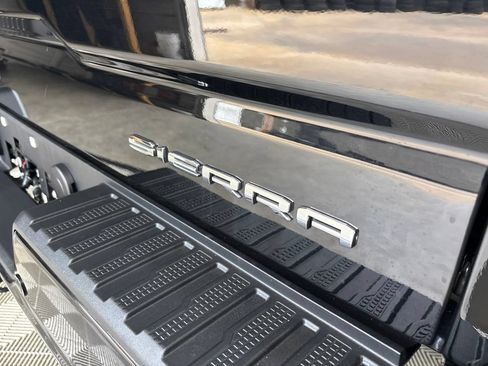 Used 2023 GMC Sierra 1500 Denali w/ Denali Reserve Package AWD/4WD image 41