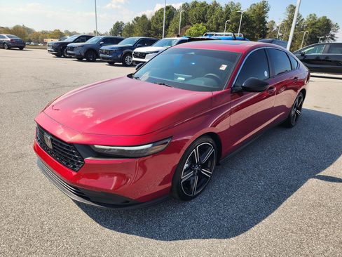 Certified 2025 Honda Accord Sport image 8